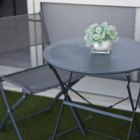 Flower Bed & Breakfast 3*