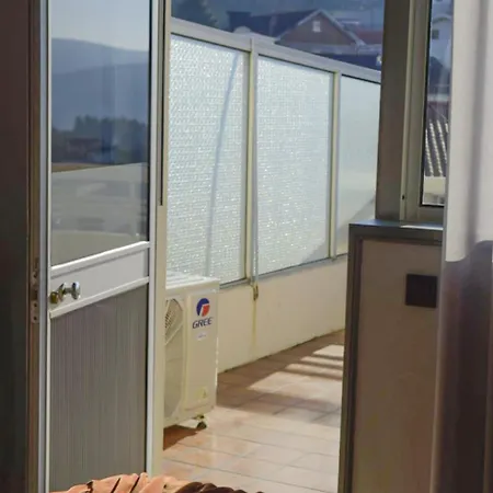 Flower Bed & Breakfast