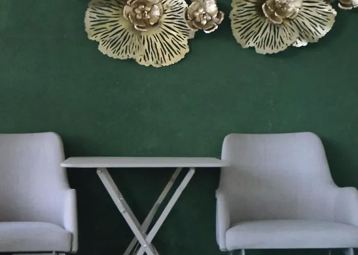 Flower Couette-café 3*