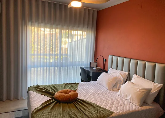 Bed & Breakfast Flower 3*